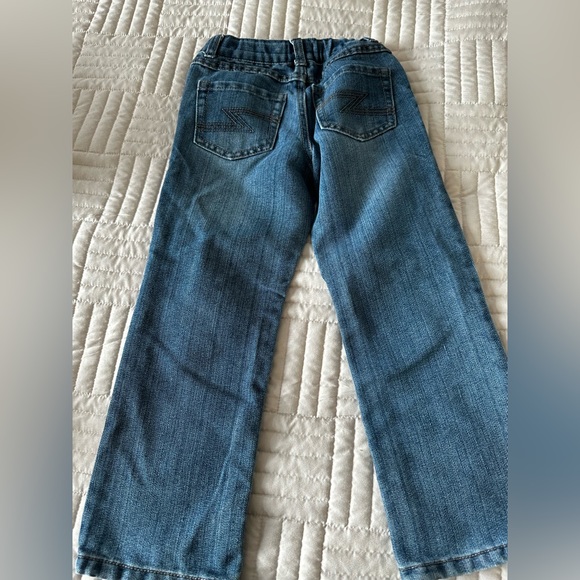 Epic threads jeans size 5 (like new) - Picture 1 of 3